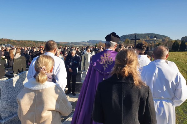 Odwiedziny bliskich, którzy odeszli